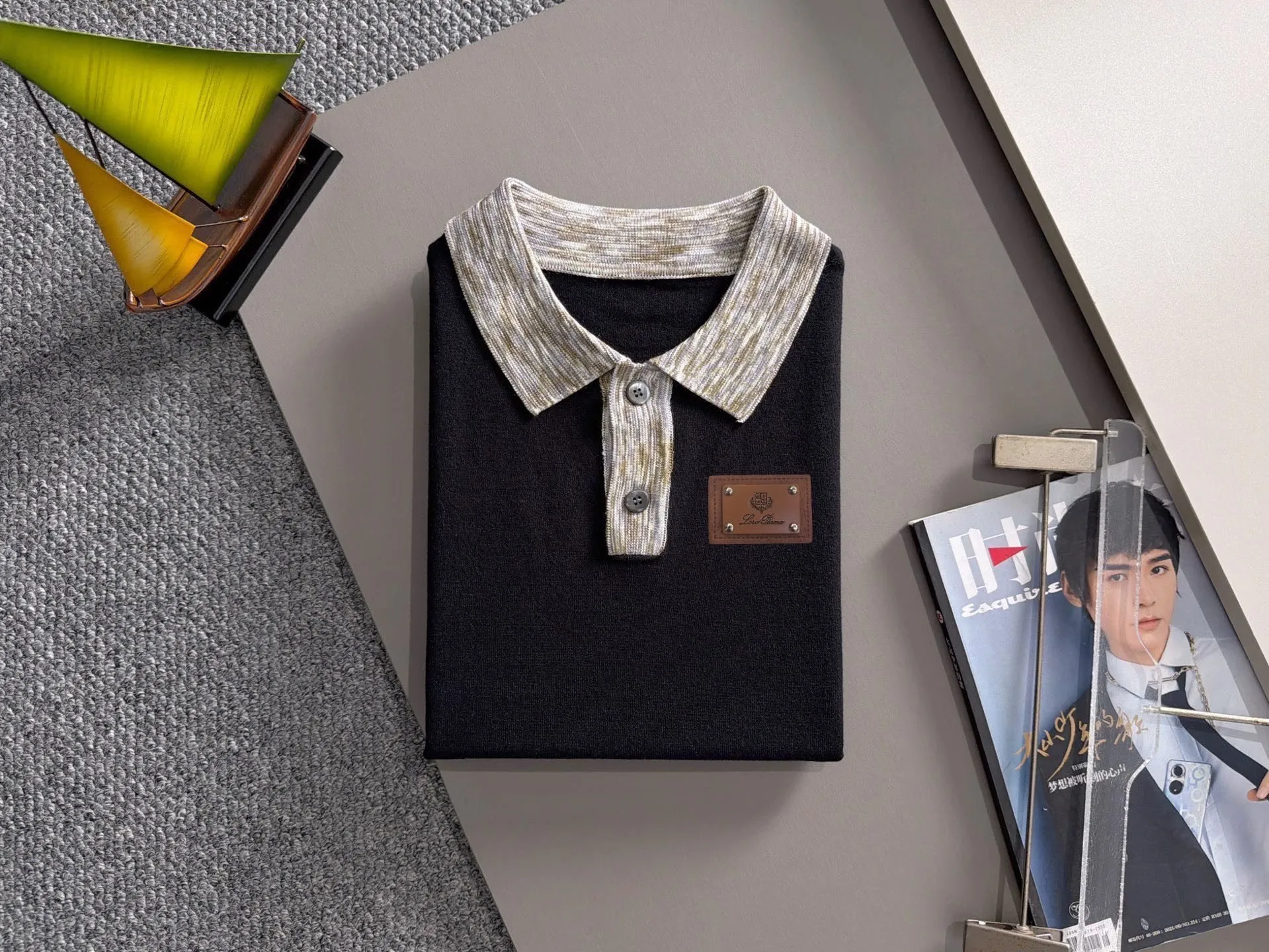 LP high quality 26ss New Arrival men's knitted short-sleeved T-shirt is made of combed cotton yarn knitted cotton fabric, no pressure when entering and exiting the counter. Exclusive control of raw materials. It feels substantial when weighed, and the upper body is more textured than ordinary T-shirts. This texture can cope with the weather easily and is suitable for both hot and cold! Designed for a loose fit. Size: M to 4XL